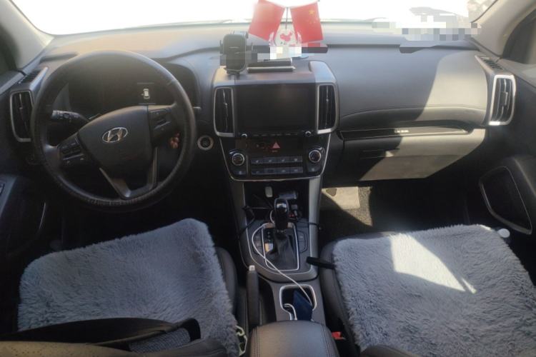 Used Hyundai ix35 2020 2.0L Automatic 2WD Zhiyong·Changxiang Edition Center Console