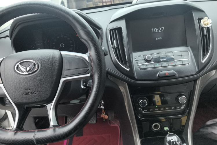 Used HYOSOW S5 2017 1.3T Manual Luxury Model Center Console