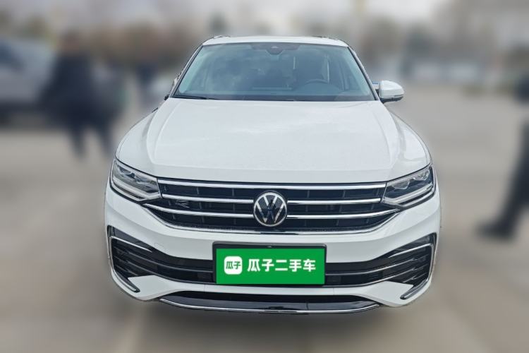 Used Volkswagen Tiguan L 2023 380TSI Automatic All-Wheel Drive R-Line Enhanced 7-Seater Front