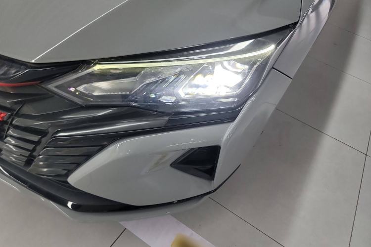 Used Dongfeng Aeolus Yixuan MAX 2023 1.5T Super Cool Trendy Dad Edition