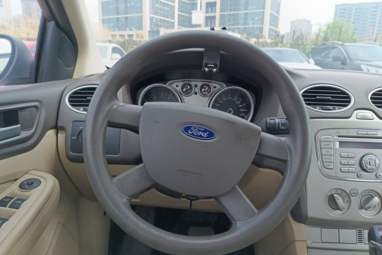 Used Ford Focus 2013 Sedan Classic 1.8L Automatic Base Model