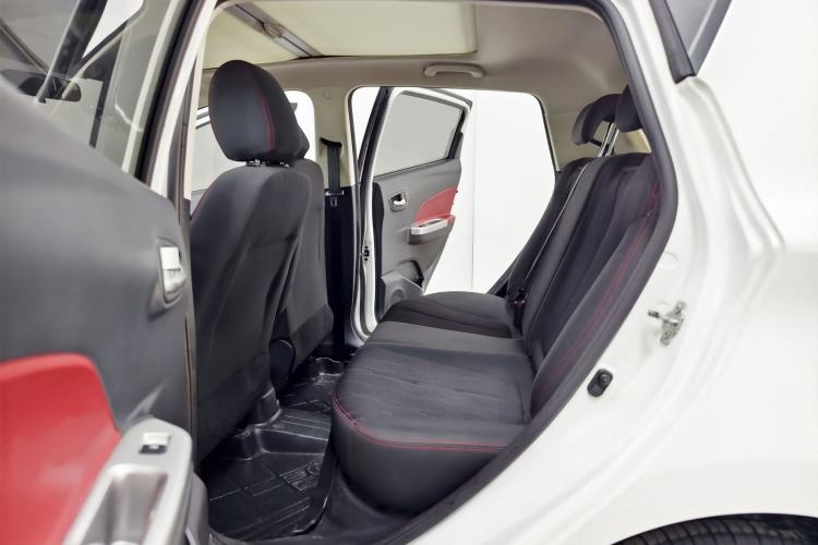 Used CHANGAN Benni 2015 1.4L IMT Sunroof Version China IV Standard
