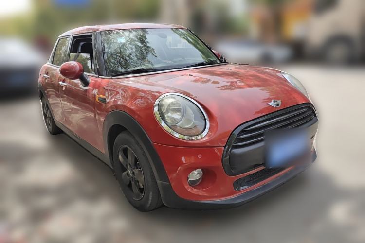 Used MINI 2016 1.2T ONE Five-Door Edition Front Right 45 Deg