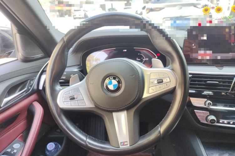 Used BMW 5 Series 2023 530Li Luxury Edition M Sport Package Steering Wheel