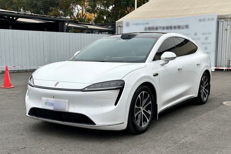 Used Hima Luxeed R7 2024 All-Electric 802 km Max
