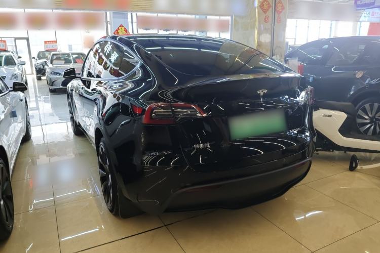 Used Tesla Model Y 2023 Long-Range All-Wheel-Drive Version