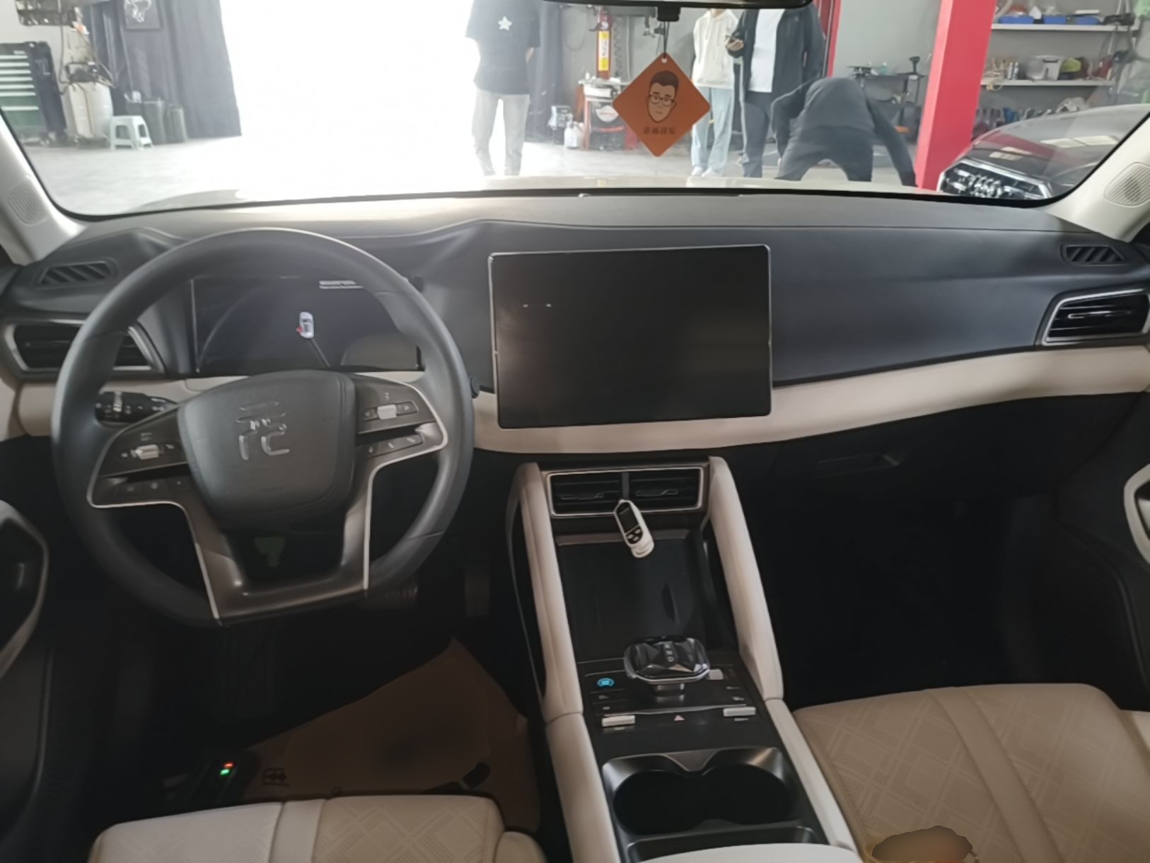 BYD Yuan UP 2024 401KM Leading Edition — снимка 12