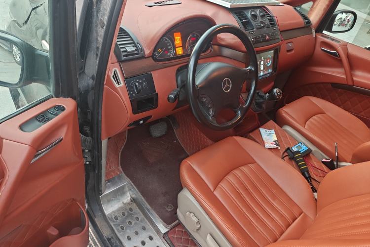 Used Mercedes-Benz Viano 2010 2.5L Luxury Edition Driver Seat