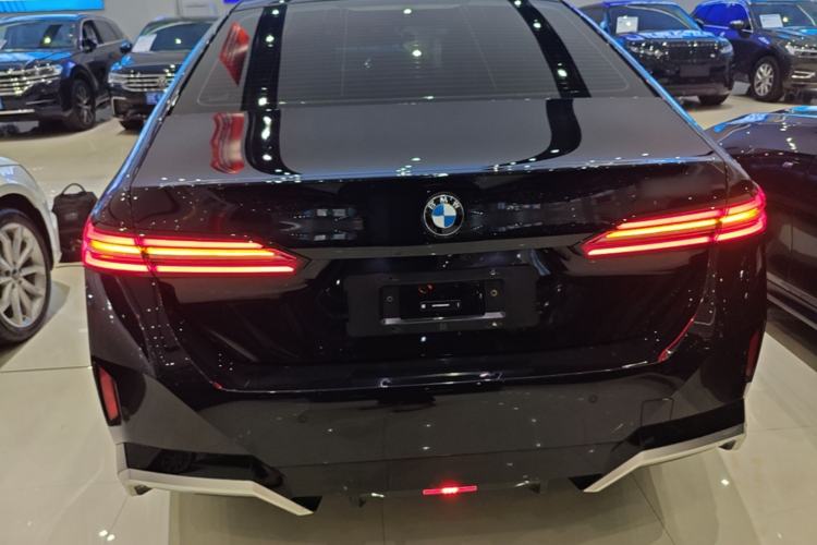 Used BMW 5 Series 2025 530Li Leading Model M Sport Package