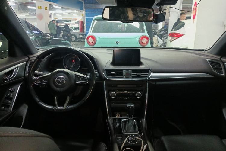 Used Mazda CX-4 2018 2.0L Automatic Two-Wheel Drive Blue Sky Leading Edition China V Standard
