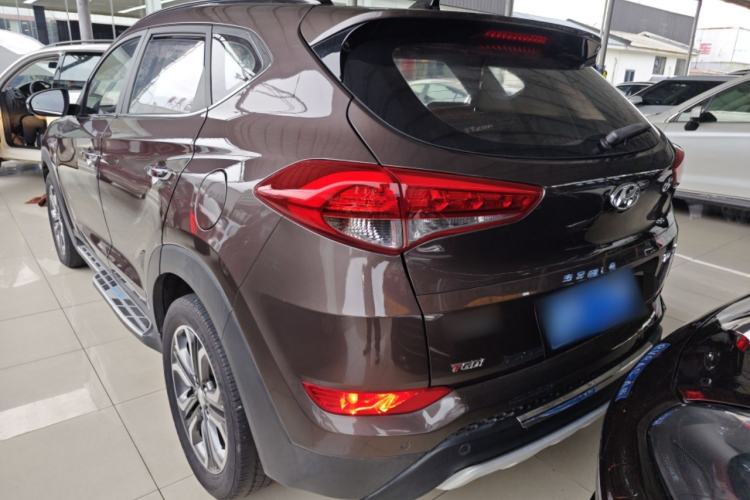 Used Hyundai Tucson 2015 1.6T Dual-Clutch Two-Wheel-Drive Leading Model
