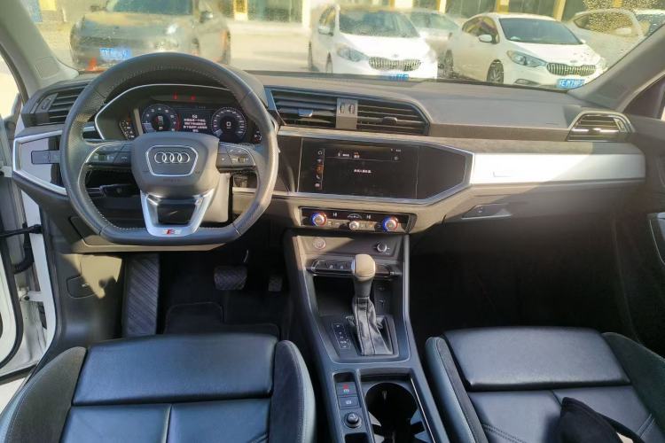 Used Audi Q3 Sportback 2020 40 TFSI Fashion Model
