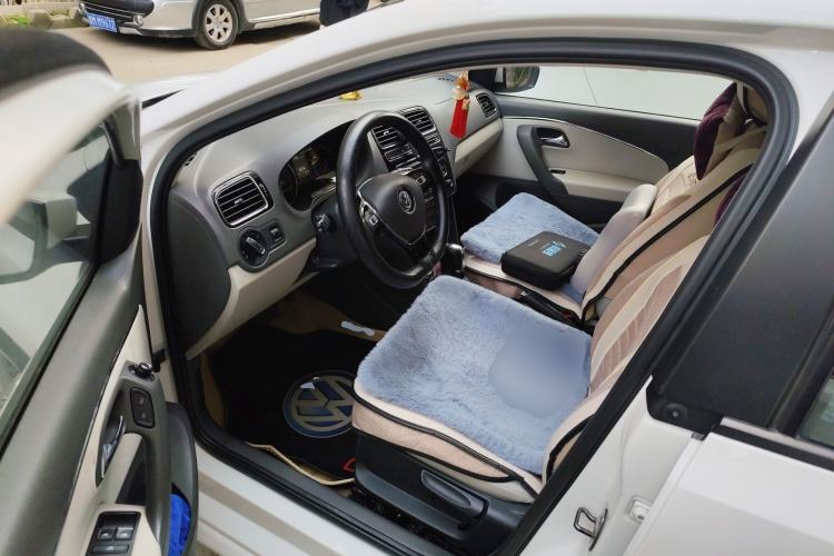 Used Volkswagen Polo 2014 1.4L Automatic Luxury Edition Driver Seat