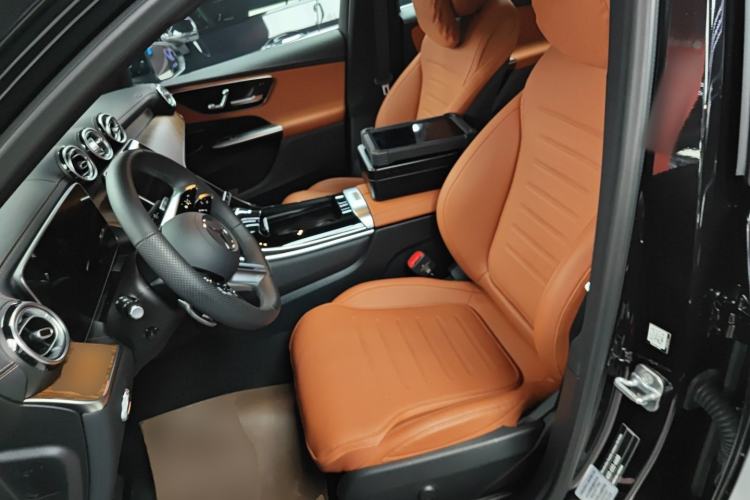 Used Mercedes-Benz GLC New Energy 2025 350 e L 4MATIC Collector's Edition
