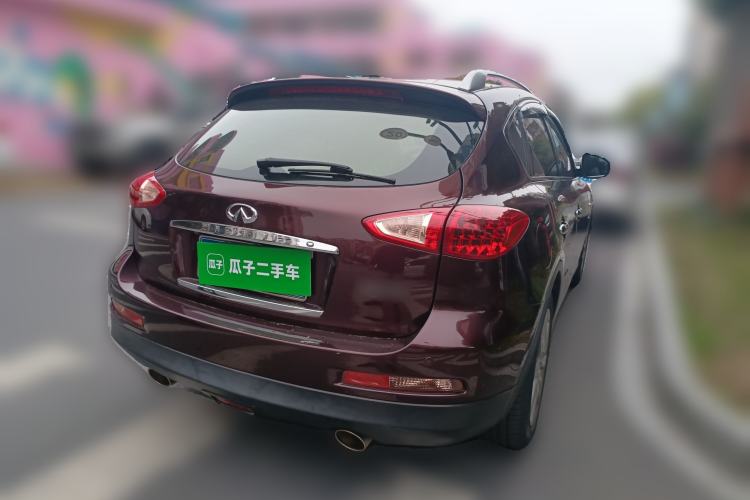 Used Infiniti QX50 2013 2.5L Two-Wheel-Drive Elegant Edition