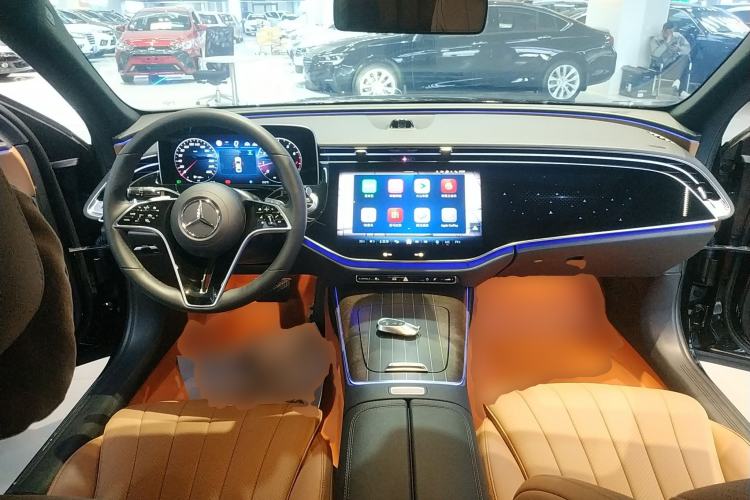 Used Mercedes-Benz E-Class 2024 E 300 L Luxury Model Center Console