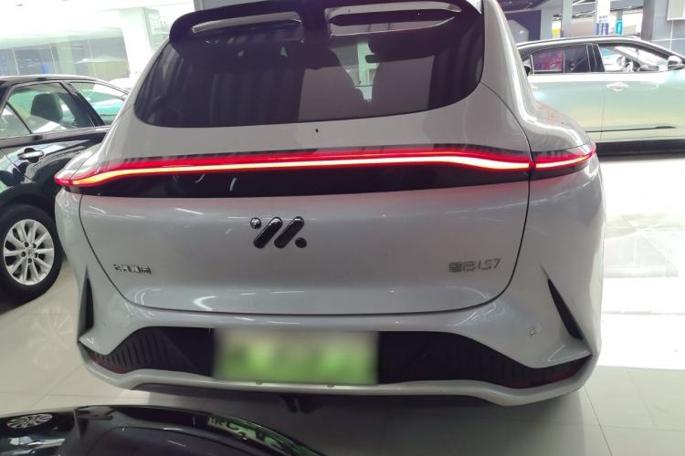 Used IM LS7 2023 100kWh Lux Rear-Drive Version