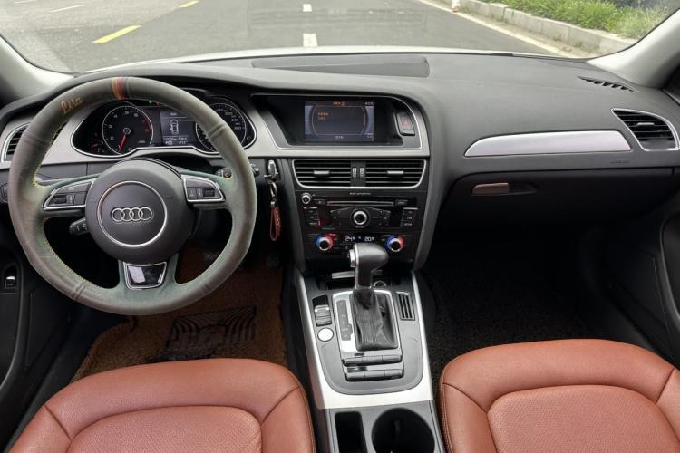 Used Audi A4L 2016 35 TFSI Collector's Edition Automatic Standard Model Interior 4