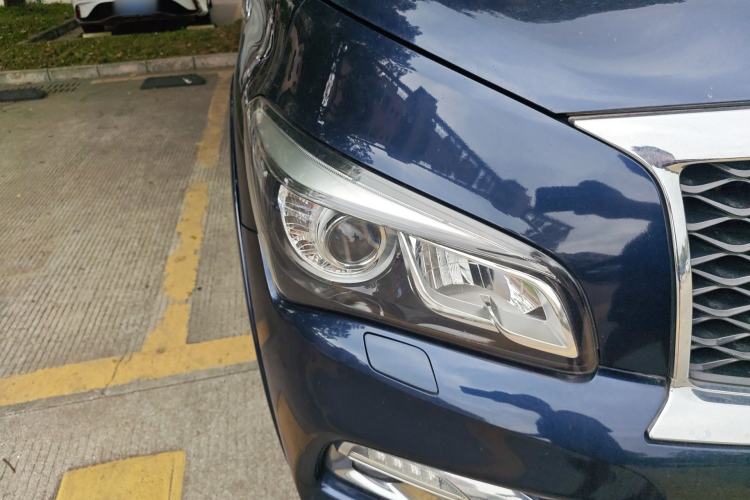 Used Infiniti QX80 2016 5.6L 4WD Exterior 3