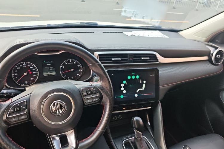 Used MG ZS 2020 180 DVVT Automatic Lite Center Console