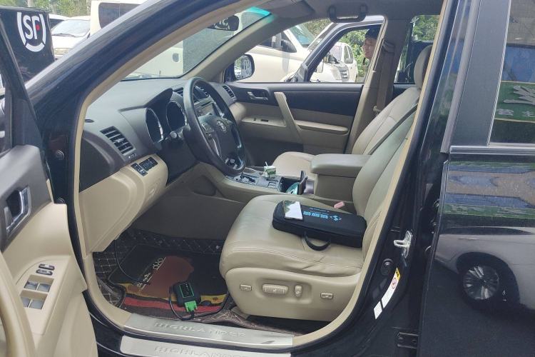 Used Toyota Highlander 2011 2.7L Two-Wheel Drive 5-Seater Elite Edition
