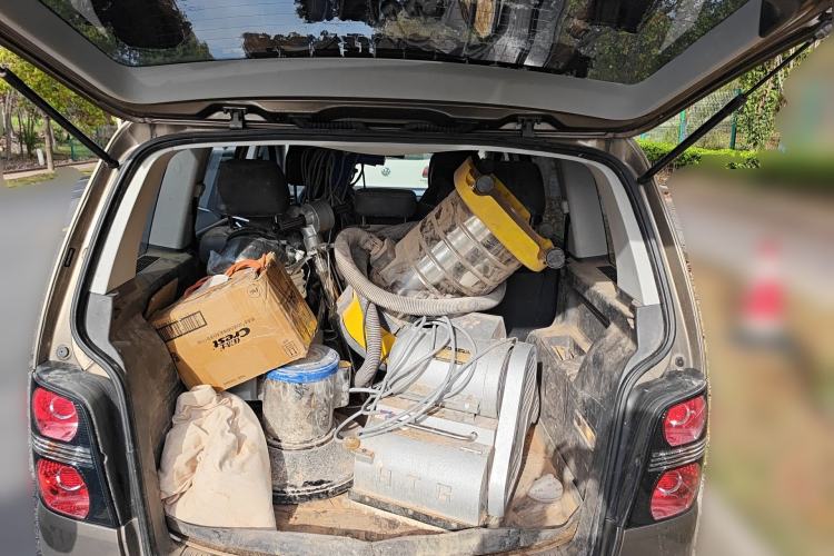 Used Volkswagen Touran 2015 1.4T DSG Comfort Edition 5 Seats Trunk