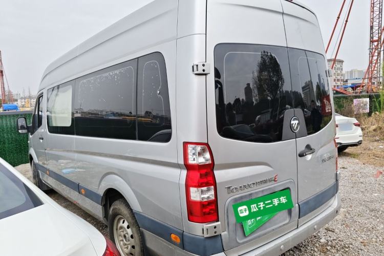 Used Foton Toano 2017 2.8T E Commercial Version Long Wheelbase 4J28TC3

