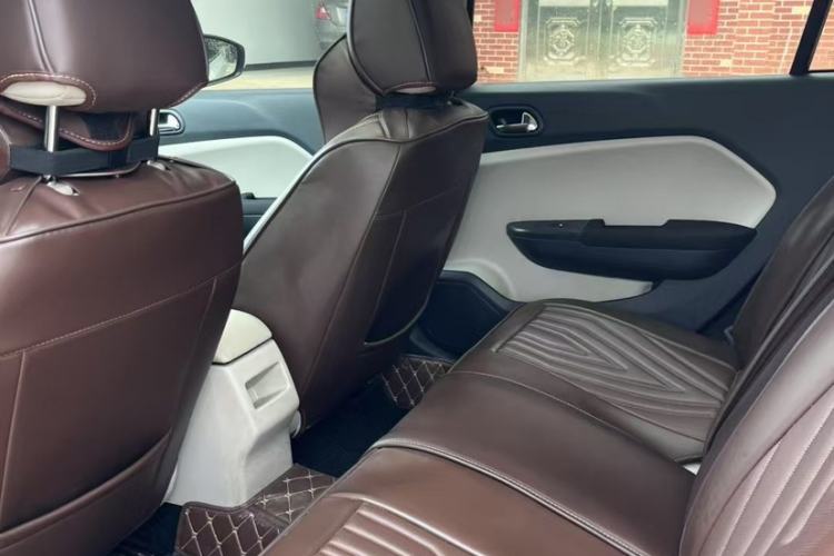 Used Dongfeng Aeolus L60 2015 1.8L Automatic New Enjoyment Model
