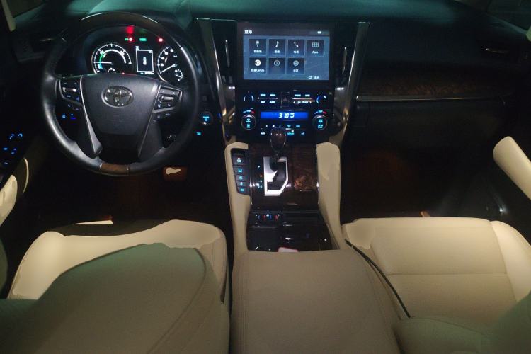 Used Toyota Alphard 2021 Dual-Engine 2.5L Luxury Edition
