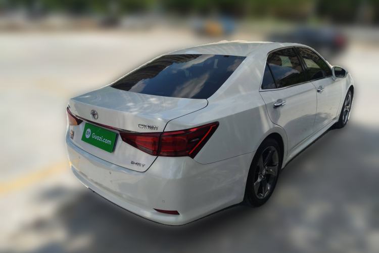 Used Toyota Crown 2015 2.0T Fashion Edition
