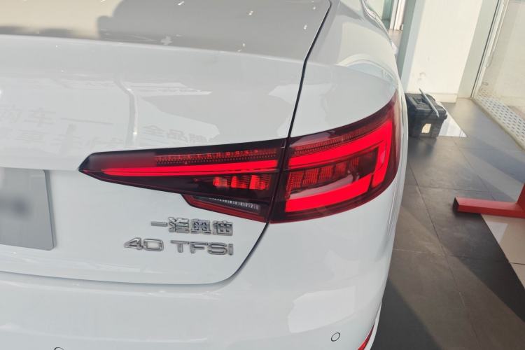 Used Audi A4L 2019 40 TFSI Fashion Edition China VI Emission Standard
