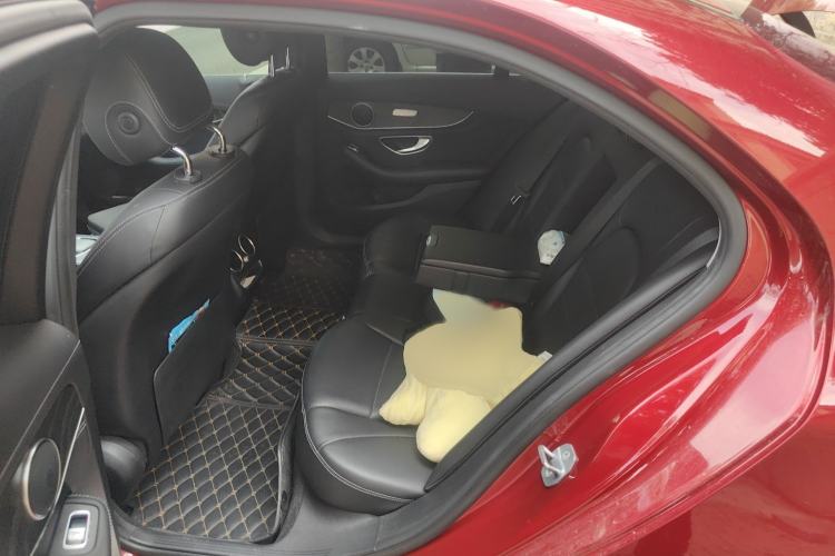 Used Mercedes-Benz C-Class 2019 C 180 L Dynamic Sports Edition Interior 4