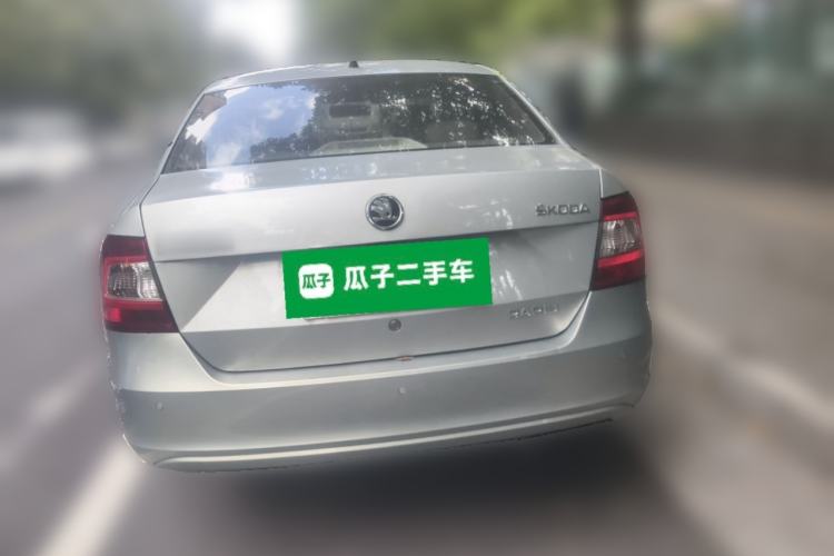 Used Skoda Rapid 2013 1.6L Automatic Smart Selection Model