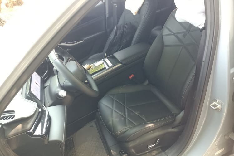 Used Geely Galaxy L6 2024 125km PLUS Dragon Edition
