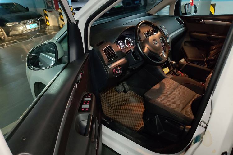 Used Volkswagen Sharan 2014 2.0 TSI Standard Model
