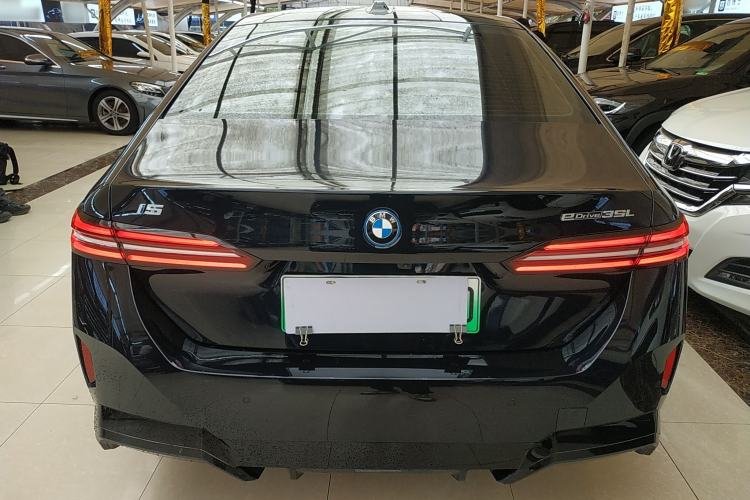 Used BMW i5 2024 eDrive 35L Luxury Package
