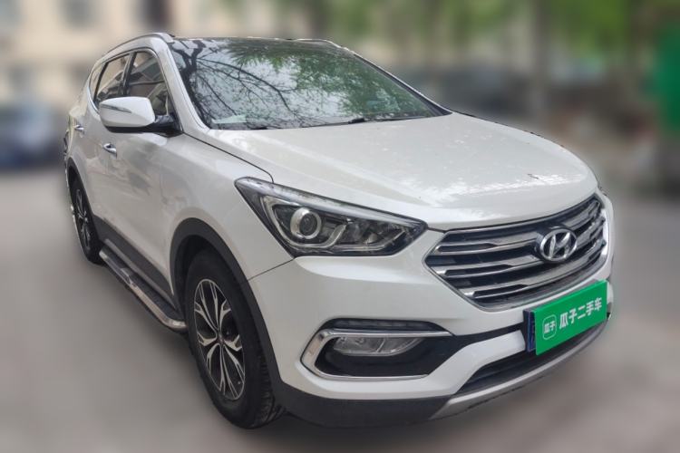 Used Hyundai Santa Fe 2017 2.0T Automatic All-Wheel Drive Smart 7-Seater