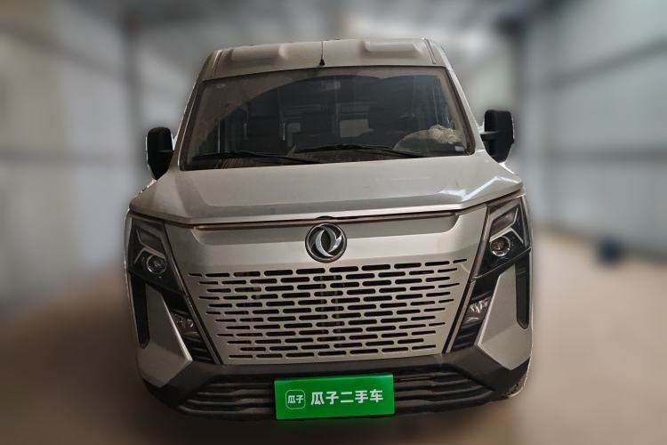 Used Dongfeng Yufeng 2023 V9+ 2.0T Manual Front-Drive Multi-Function Short-Chassis Mid-Height 5/6-Seater
