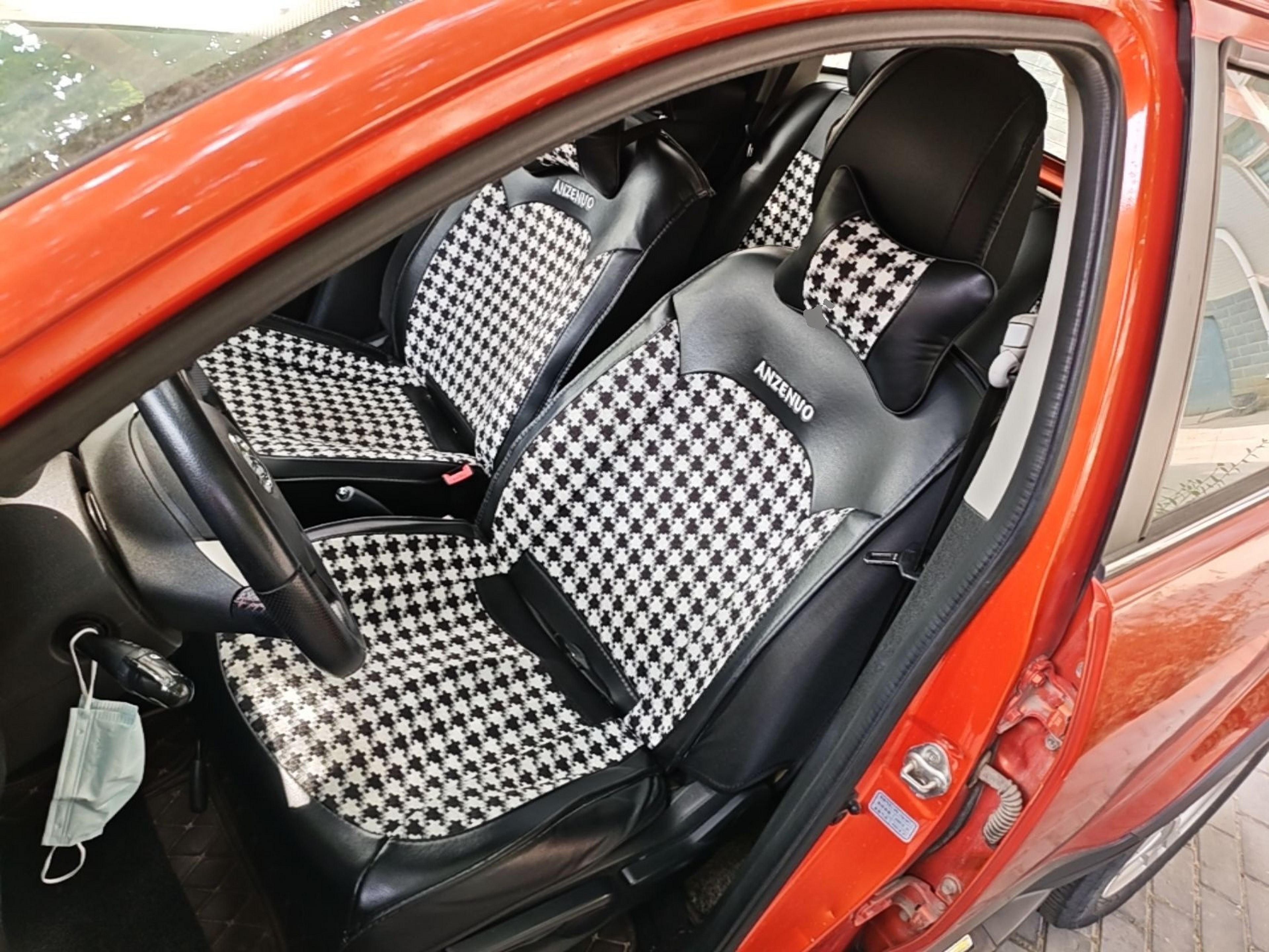 Interior delantero