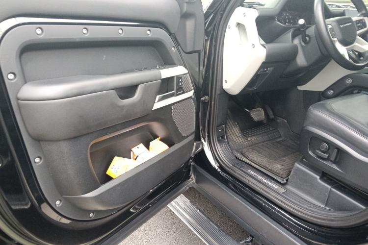 Used Land Rover Defender 2023 Facelift 110 3.0T P400 X-DYNAMIC HSE
