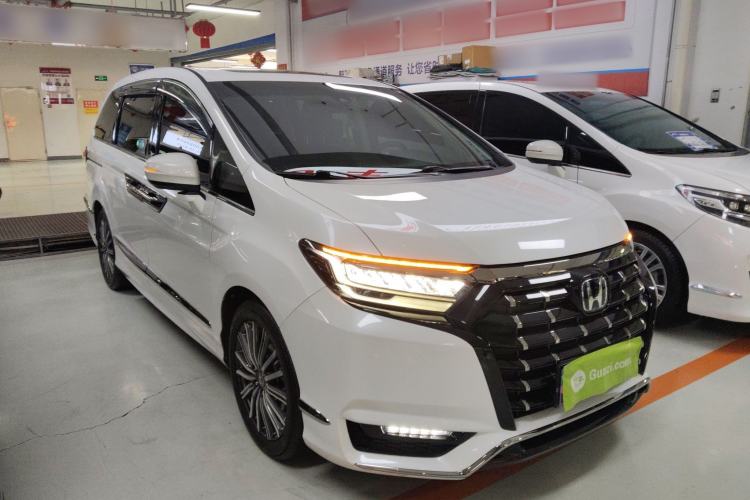 Used Honda Elysion 2022 2.0L eHEV Luxury Edition
