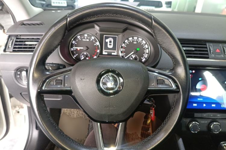 Used Skoda Octavia 2017 1.6L Automatic Smart Drive Edition
