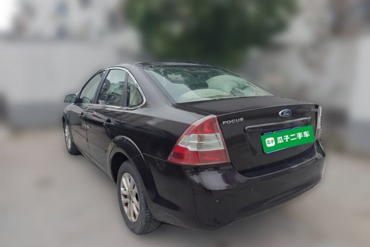 Used Ford Focus 2012 Sedan Classic 1.8L Automatic Fashion Edition
