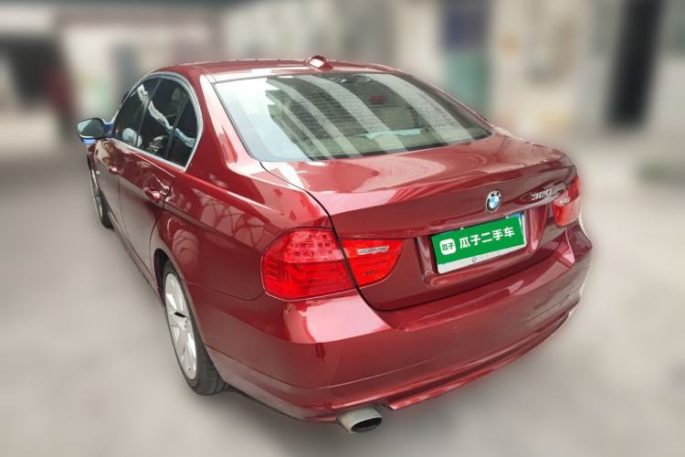 Used BMW 3 Series 2010 320i Luxury Model Rear Left 45 Deg