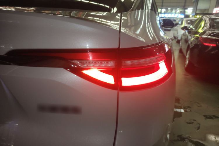 Used Haval F7x 2021 1.5T Two-Wheel Drive Smart Technology Edition Right Rear Taillight