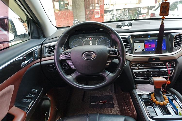 Used GAC Trumpchi GS8 2017 320T Two-Wheel Drive Luxury Smart Connectivity Version (7 Seats)
