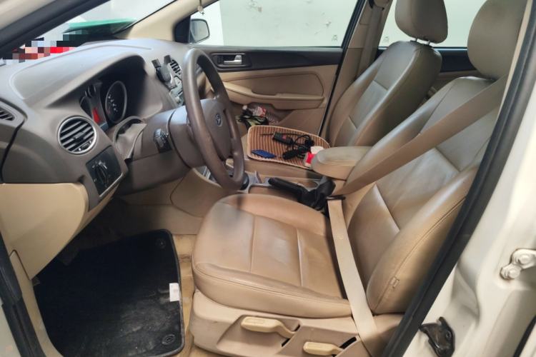 Used Ford Focus 2011 Hatchback 1.8L Automatic Fashion Edition