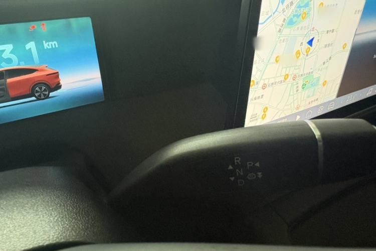 Used XPeng G6 2023 755 Ultra-Long Range Max Gear Lever