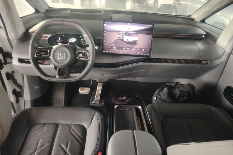 Used Zeekr MIX 2025 Long-Range Intelligent Driving Edition
