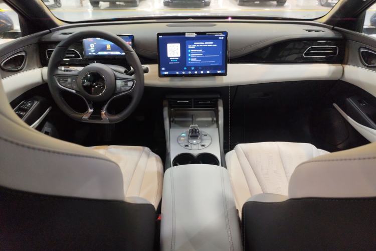 Used BYD Seal 06 New Energy 2024 DM-i 120KM Luxury Model
